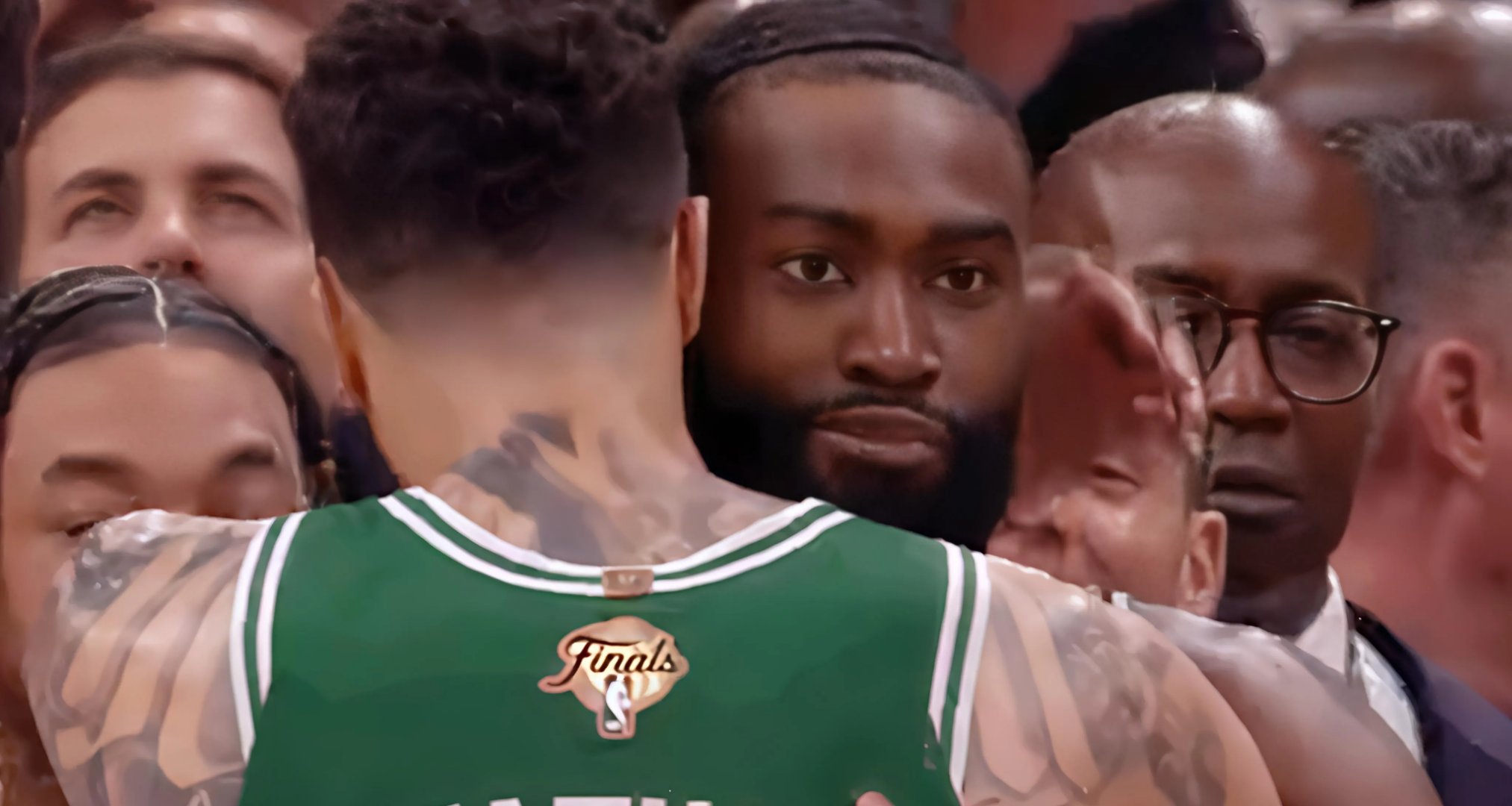 关于热火险胜巴西男篮，杰伦·布朗送出助攻的信息