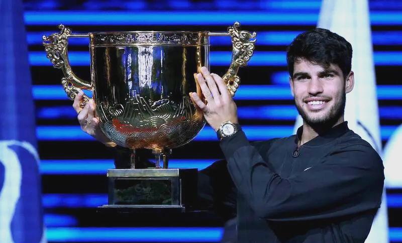 英国网球队逆转世界网球队，阿尔卡拉斯完成帽子戏法