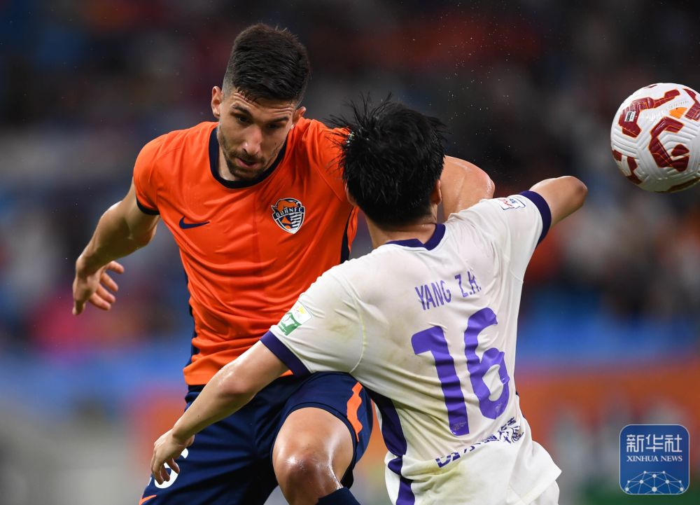 青岛力克天津，赢得关键胜利的简单介绍