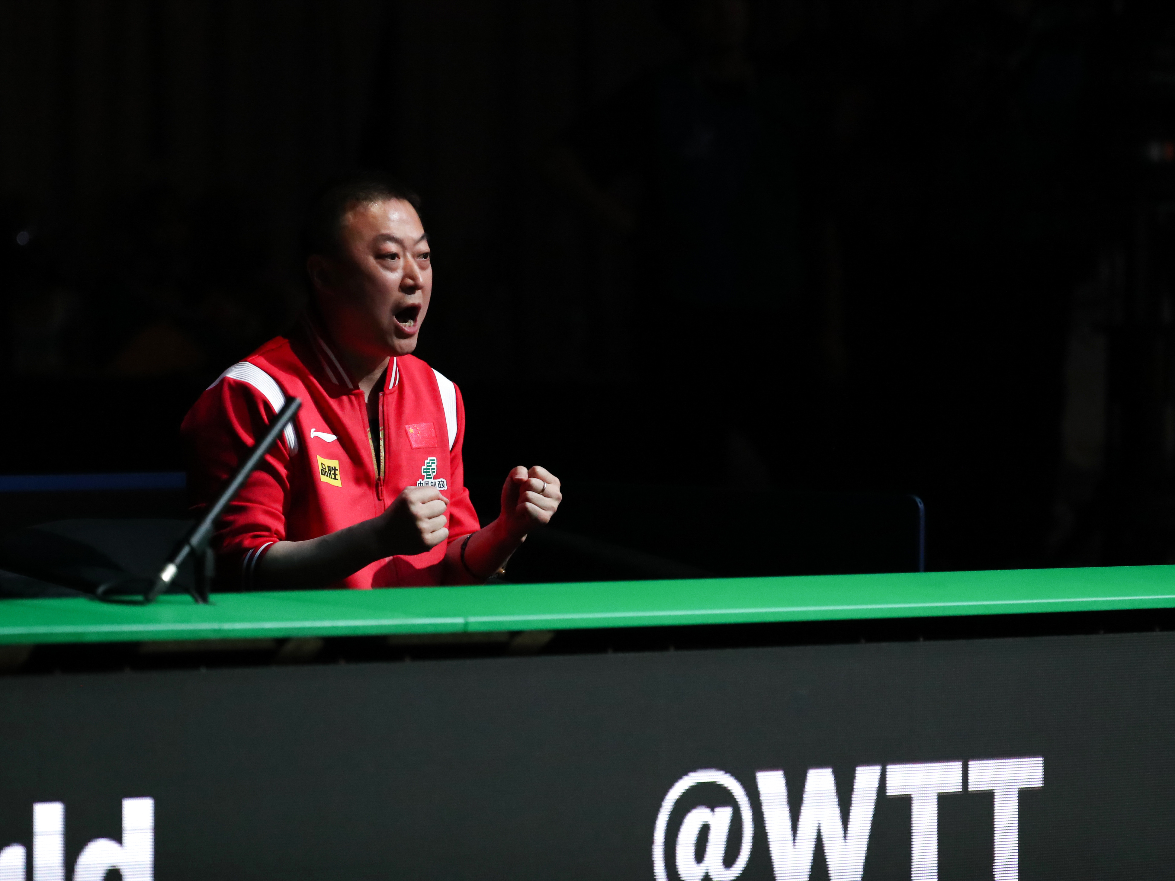 教练组在赛前做出了重大战术调整，取得了成功的简单介绍