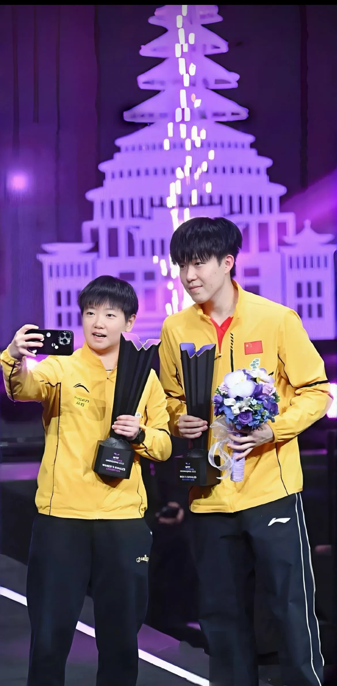 包含精彩的比赛层出不穷，选手们为荣誉而战的词条