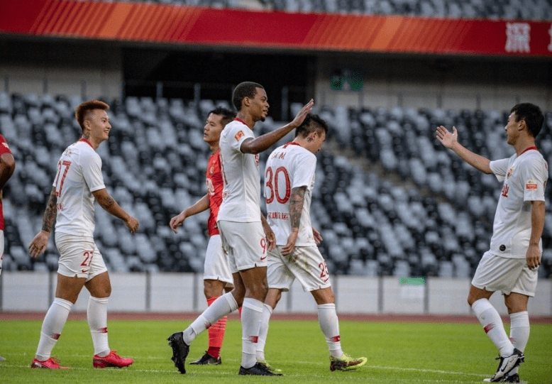 阿斯顿马丁力克红牛车队，周冠宇状态火热的简单介绍