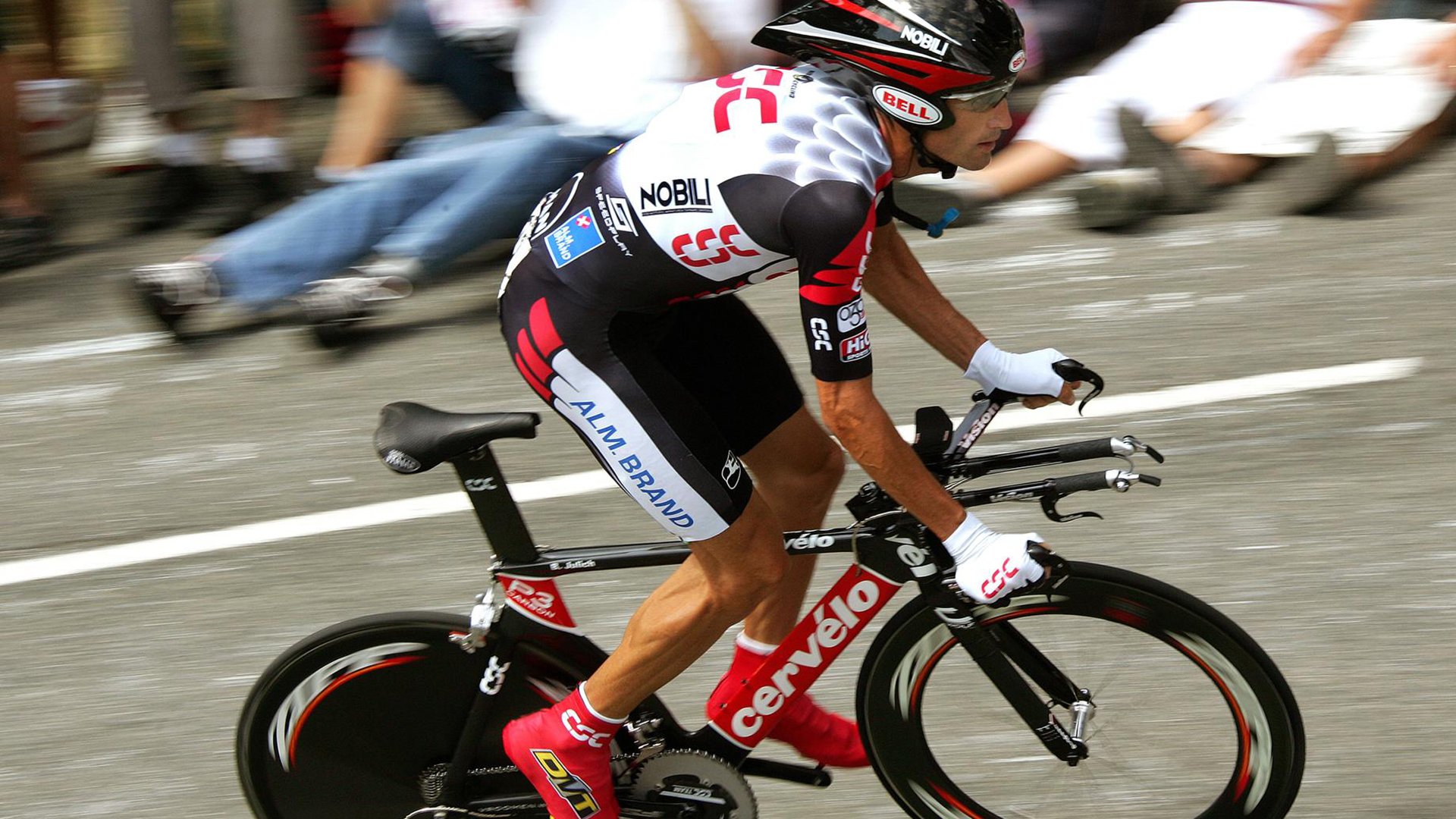 当梅西在别处闪耀时，马里对阵厄瓜多尔，另一种关键时刻的解读